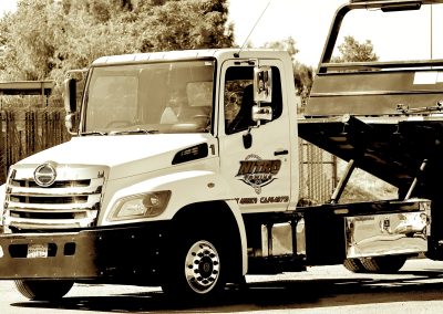 Bakersfield Tow Truck, Towing Company Bakersfield, Nitro Towing Inc